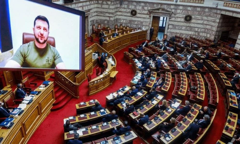 Τον βάλαμε και σπίτι μας! Ο Ζελένσκι κατηγόρησε την Ελλάδα ότι βοήθησε τη Ρωσία να μεταφέρει πετρέλαιο με δεξαμενόπλοια (Βίντεο)